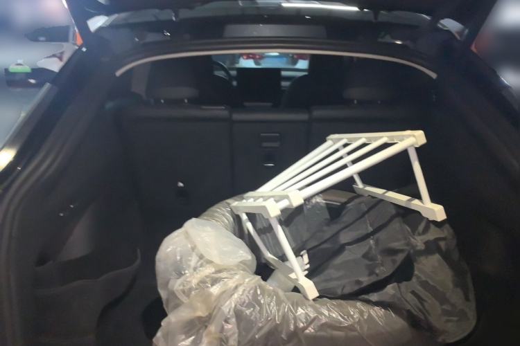 Used Tesla Model Y 2024 Rear-Wheel-Drive Version Trunk