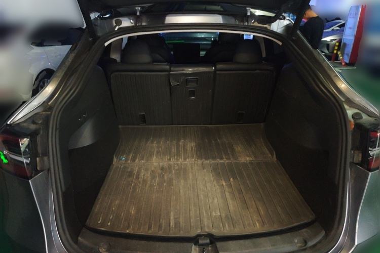 Used Tesla Model Y 2024 Rear-Wheel-Drive Version Trunk