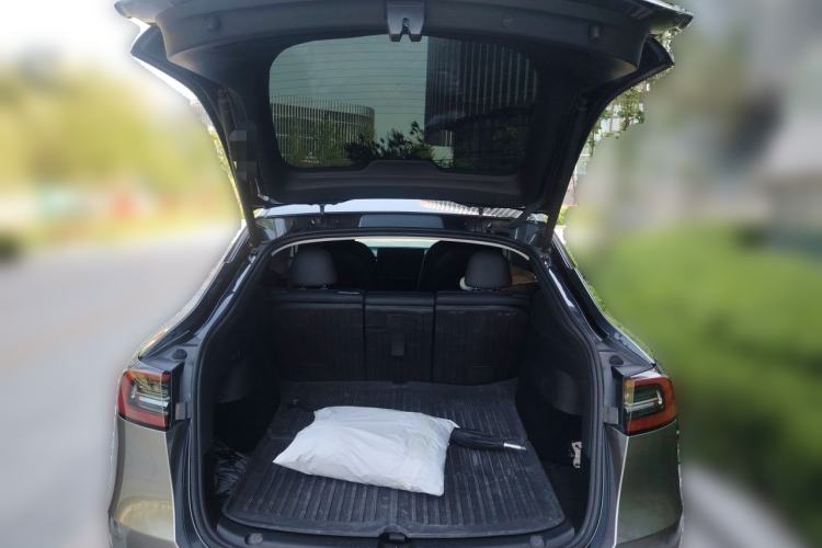 Used Tesla Model Y 2024 Rear-Wheel-Drive Version Trunk