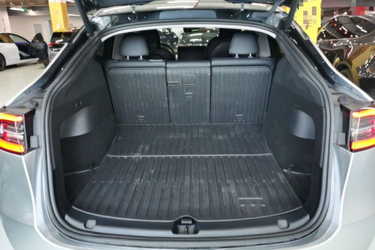 Used Tesla Model Y 2024 Rear-Wheel-Drive Version Trunk