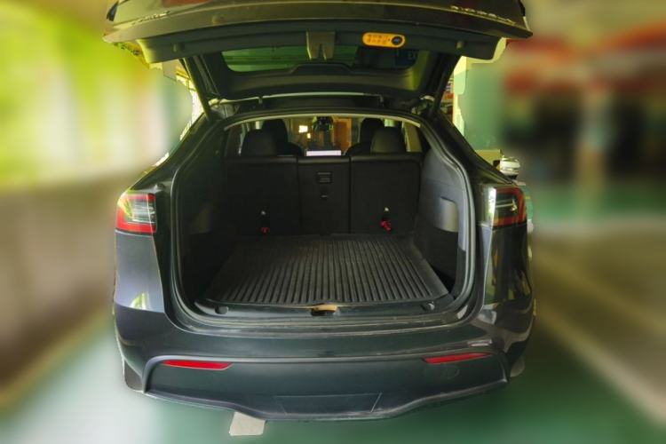 Used Tesla Model Y 2024 Rear-Wheel-Drive Version Trunk