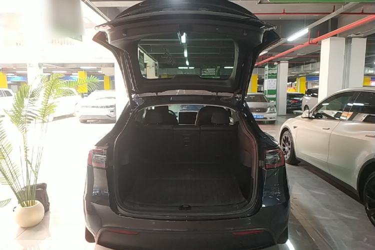 Used Tesla Model Y 2024 Rear-Wheel-Drive Version Trunk