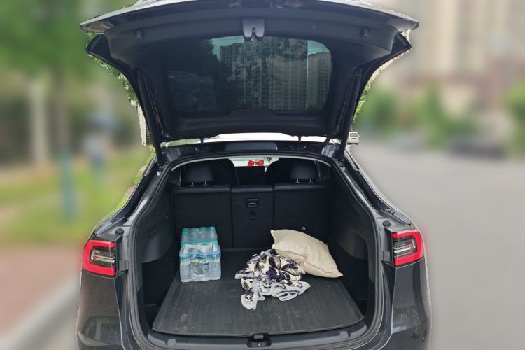 Used Tesla Model Y 2024 Rear-Wheel-Drive Version Trunk