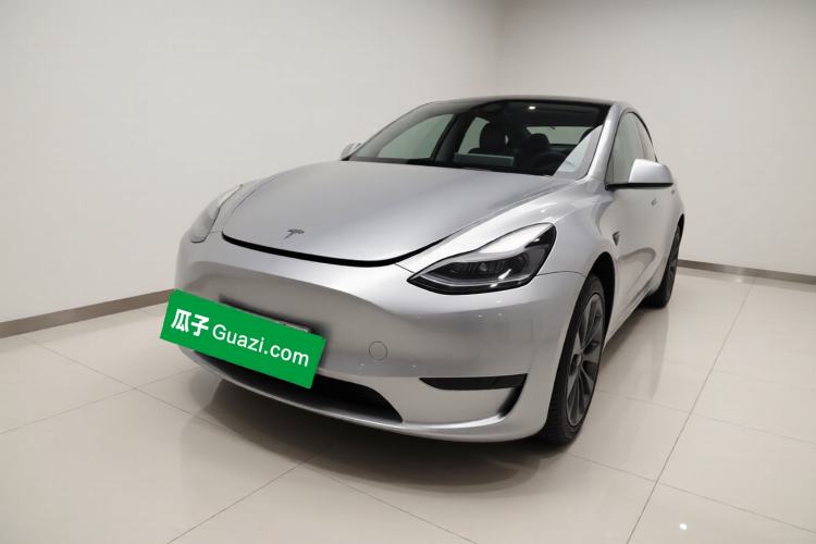 Tesla Model Y 2024 Rear-Wheel-Drive Version