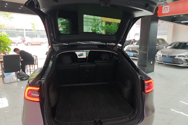 Used Tesla Model Y 2024 Rear-Wheel-Drive Version Trunk