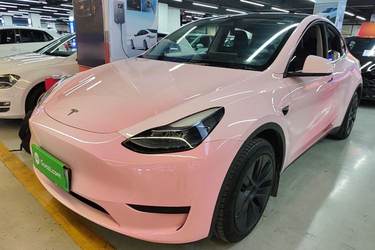 Tesla Model Y 2024 Rear-Wheel-Drive Version