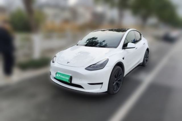 Used Tesla Model Y 2024 Long-Range All-Wheel-Drive Version