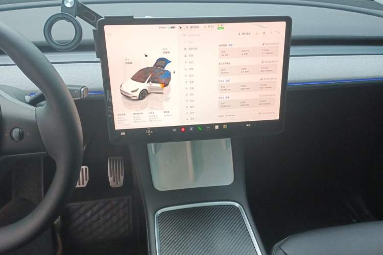 Used Tesla Model Y 2024 Rear-Wheel-Drive Version Audio And AC Panel