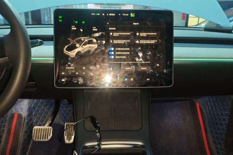 Used Tesla Model Y 2024 Rear-Wheel-Drive Version Audio And AC Panel