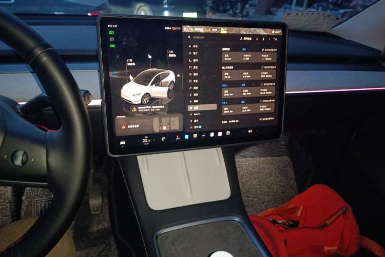 Used Tesla Model Y 2024 Long-Range All-Wheel-Drive Version Audio And AC Panel