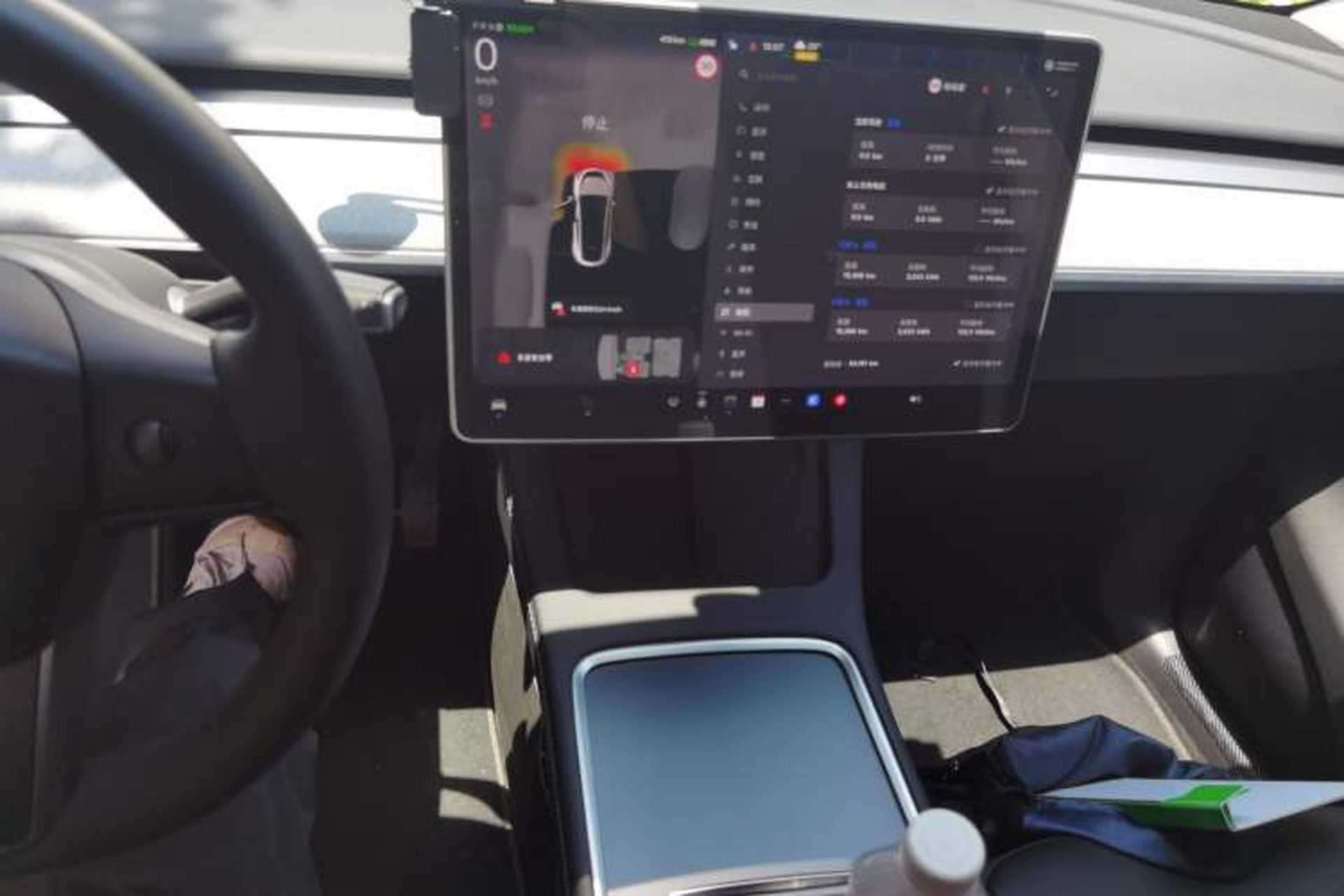 Used Tesla Model Y 2024 Rear-Wheel-Drive Version Audio And AC Panel