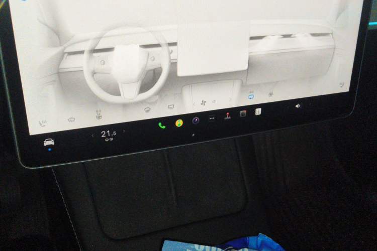 Used Tesla Model Y 2024 Rear-Wheel-Drive Version Audio And AC Panel