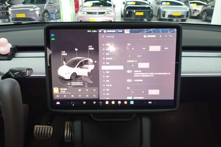 Used Tesla Model Y 2024 Rear-Wheel-Drive Version Audio And AC Panel