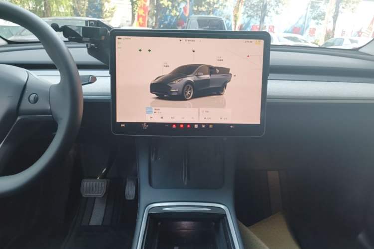 Used Tesla Model Y 2024 Rear-Wheel-Drive Version Audio And AC Panel