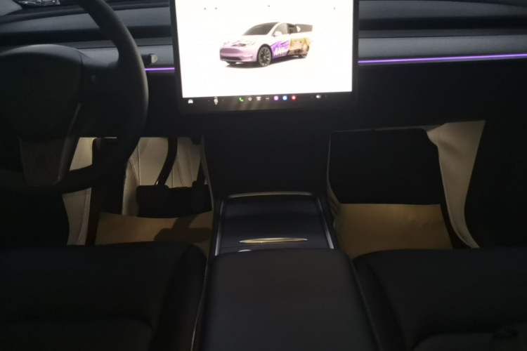 Used Tesla Model Y 2024 Rear-Wheel-Drive Version Audio And AC Panel