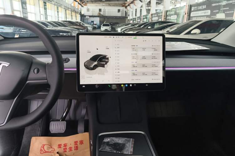 Used Tesla Model Y 2024 Long-Range All-Wheel-Drive Version Audio And AC Panel