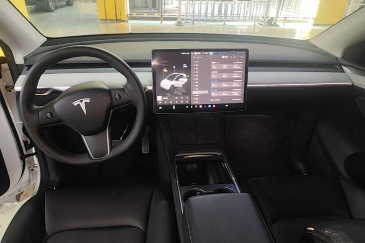 Used Tesla Model Y 2024 Rear-Wheel-Drive Version Audio And AC Panel