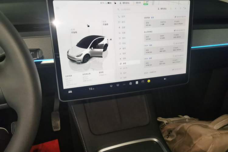 Used Tesla Model Y 2024 Rear-Wheel-Drive Version Audio And AC Panel