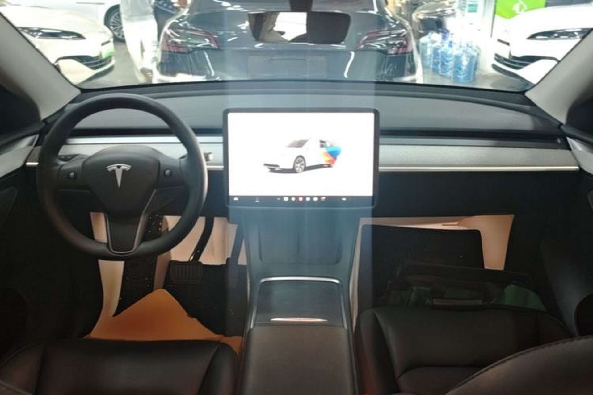 Used Tesla Model Y 2024 Rear-Wheel-Drive Version Center Console