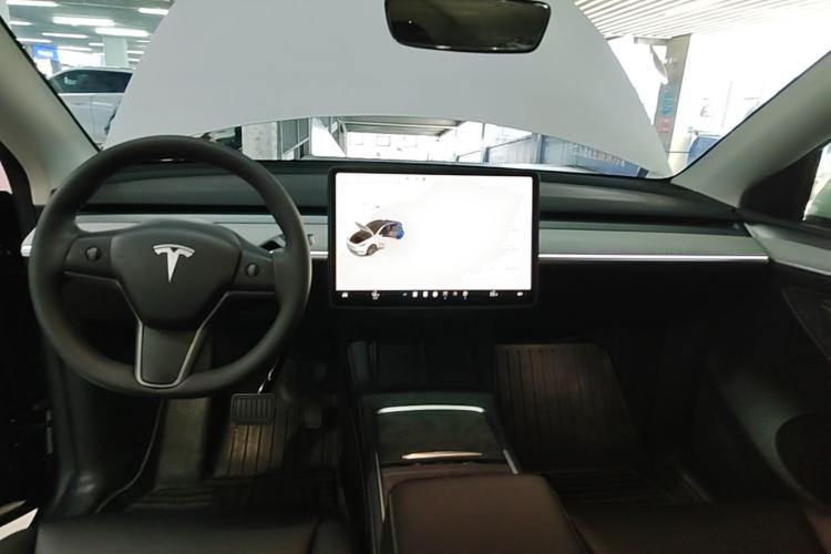 Used Tesla Model Y 2024 Rear-Wheel-Drive Version Center Console