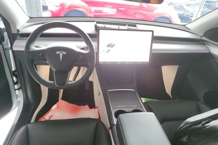 Used Tesla Model Y 2024 Rear-Wheel-Drive Version Center Console