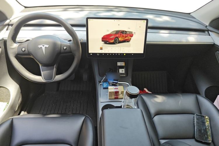Used Tesla Model Y 2024 Rear-Wheel-Drive Version Center Console