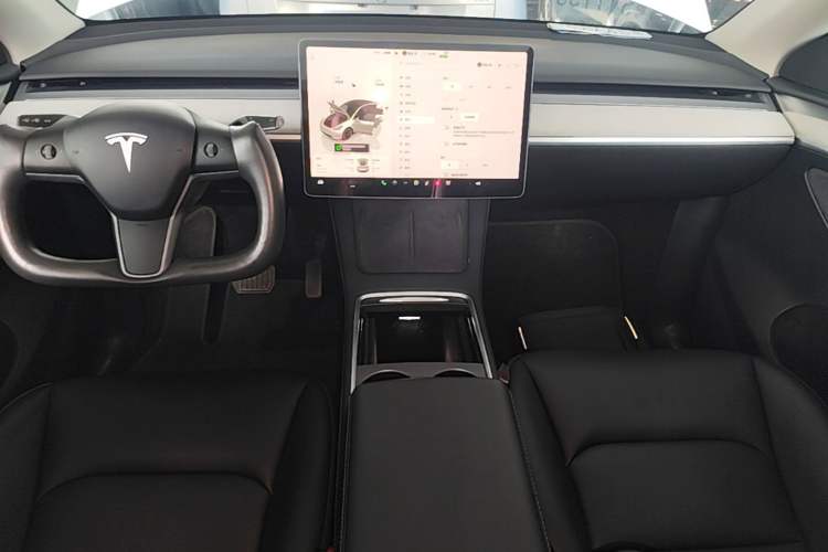 Used Tesla Model Y 2024 Rear-Wheel-Drive Version Center Console