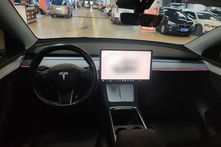 Used Tesla Model Y 2024 Rear-Wheel-Drive Version Center Console