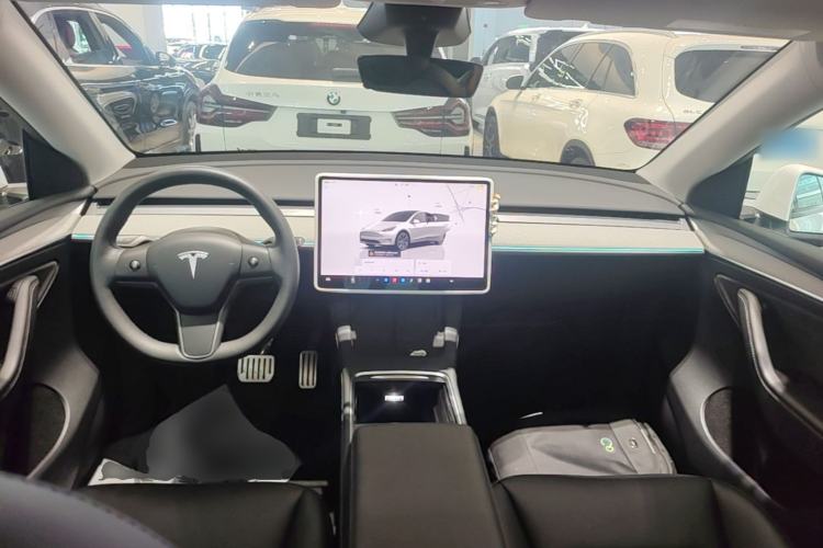 Used Tesla Model Y 2024 Rear-Wheel-Drive Version Center Console