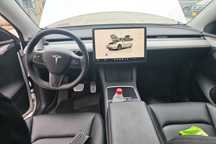 Used Tesla Model Y 2024 Rear-Wheel-Drive Version Center Console