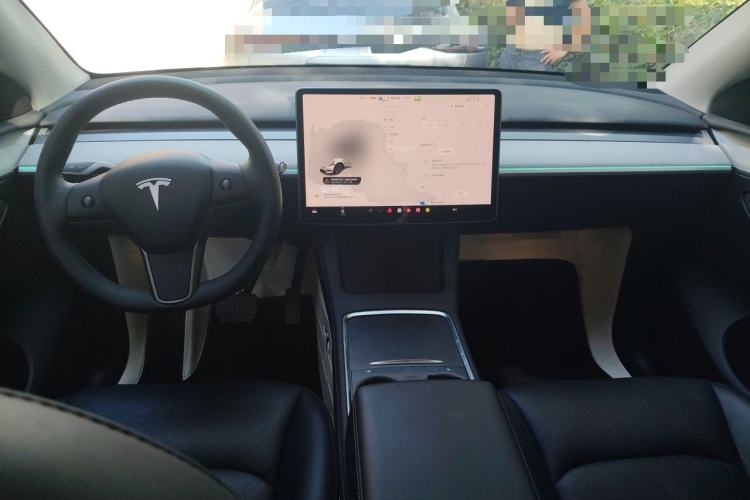 Used Tesla Model Y 2024 Rear-Wheel-Drive Version Center Console