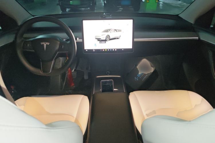 Used Tesla Model Y 2024 Rear-Wheel-Drive Version Center Console