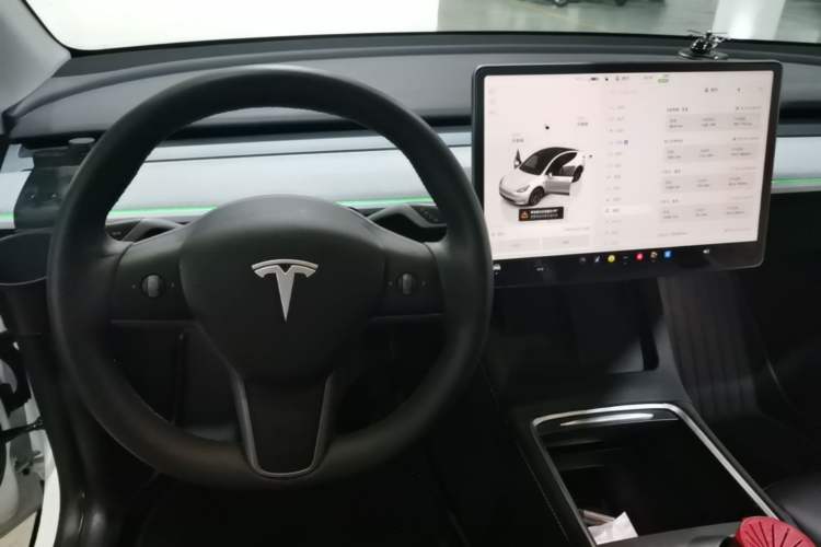 Used Tesla Model Y 2024 Rear-Wheel-Drive Version Center Console