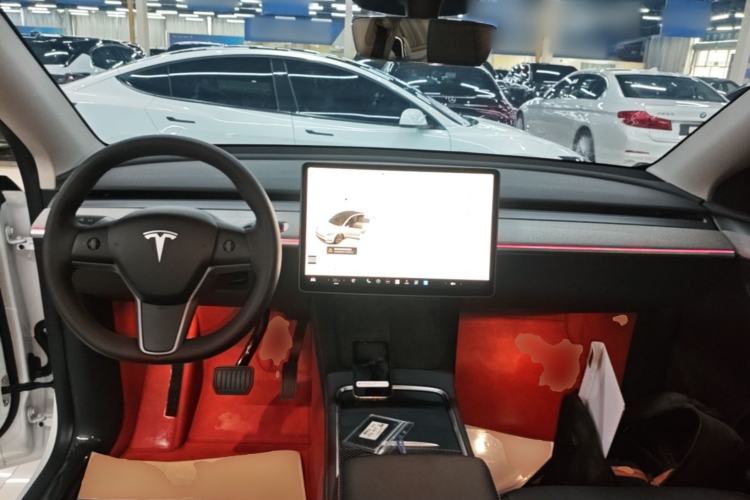 Used Tesla Model Y 2024 Rear-Wheel-Drive Version Center Console