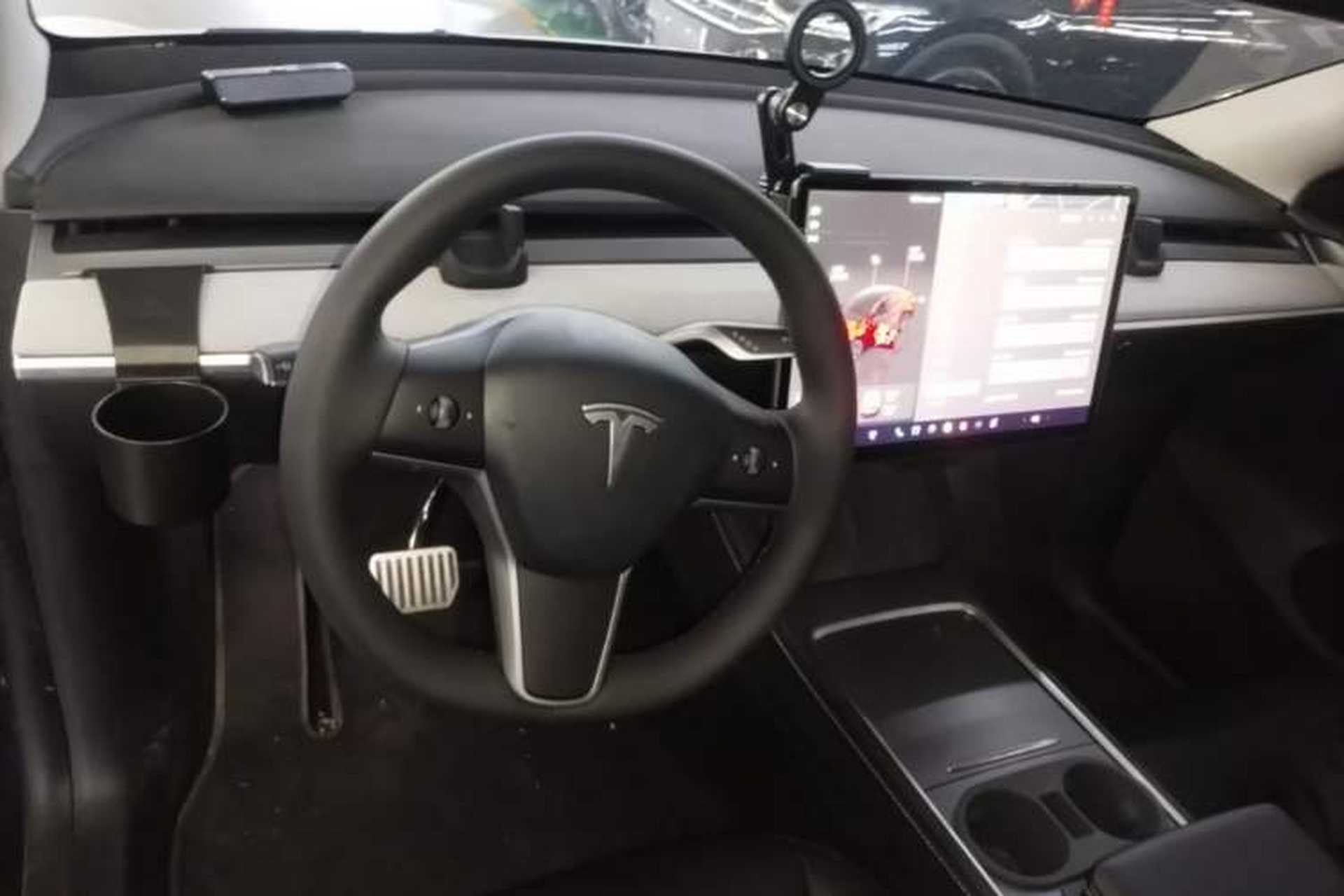Used Tesla Model Y 2024 Rear-Wheel-Drive Version Center Console