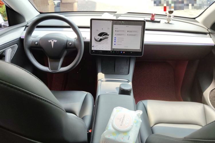 Used Tesla Model Y 2024 Rear-Wheel-Drive Version Center Console