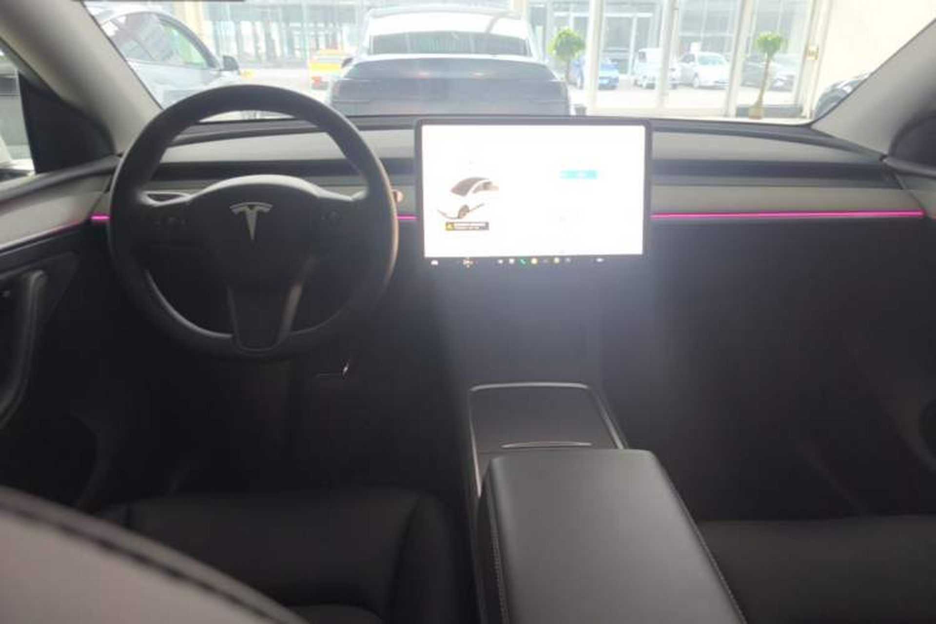 Used Tesla Model Y 2024 Rear-Wheel-Drive Version Center Console