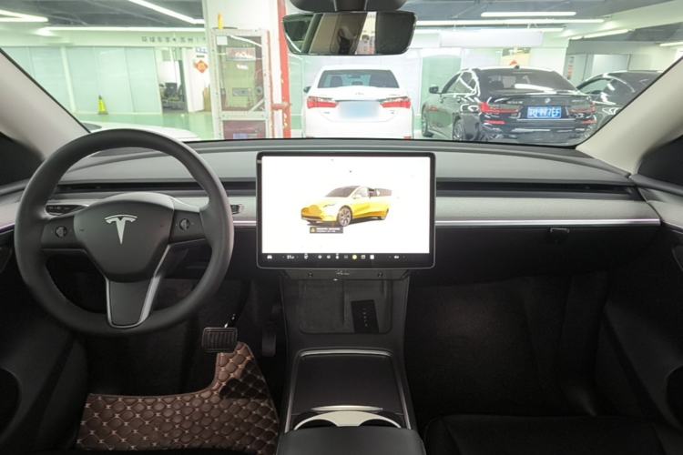 Used Tesla Model Y 2024 Rear-Wheel-Drive Version Center Console