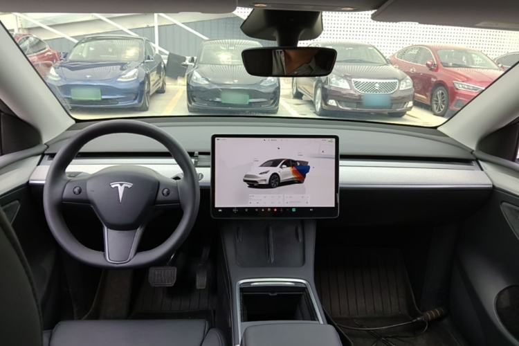 Used Tesla Model Y 2024 Rear-Wheel-Drive Version Center Console