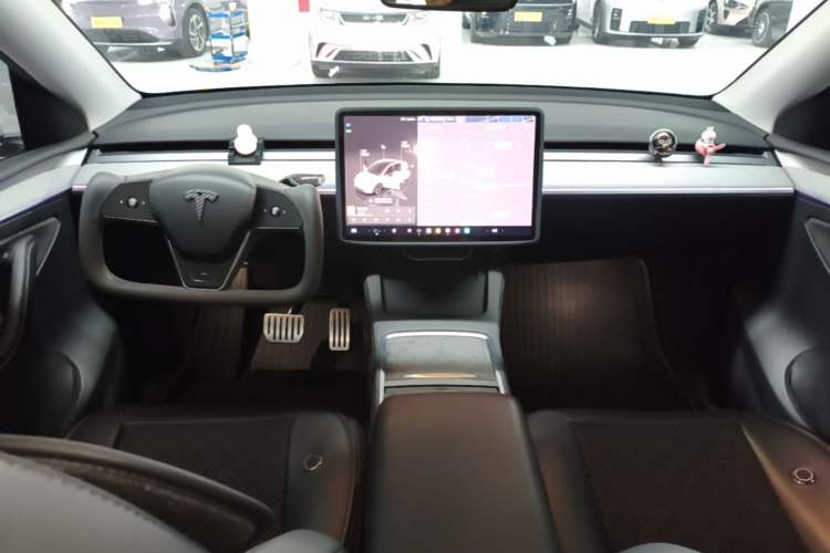 Used Tesla Model Y 2024 Rear-Wheel-Drive Version Center Console