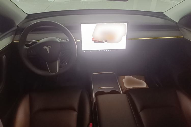 Used Tesla Model Y 2024 Rear-Wheel-Drive Version Center Console