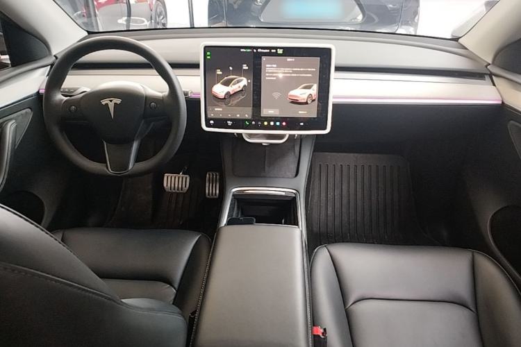 Used Tesla Model Y 2024 Rear-Wheel-Drive Version Center Console