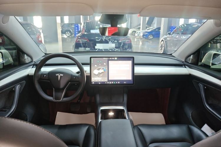 Used Tesla Model Y 2024 Rear-Wheel-Drive Version Center Console