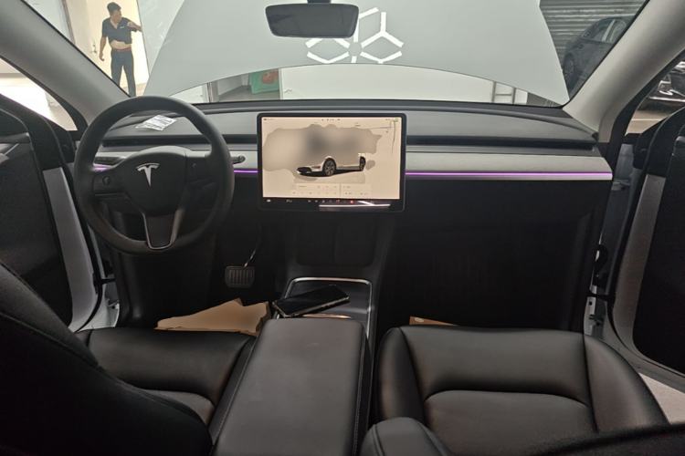 Used Tesla Model Y 2024 Rear-Wheel-Drive Version Center Console