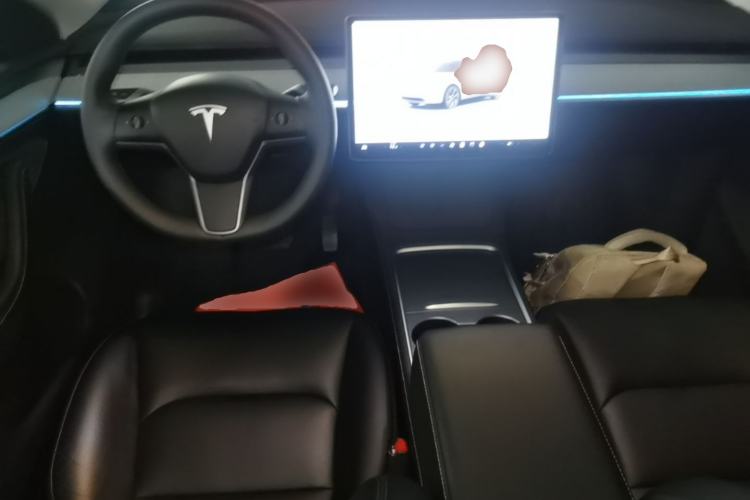 Used Tesla Model Y 2024 Rear-Wheel-Drive Version Center Console