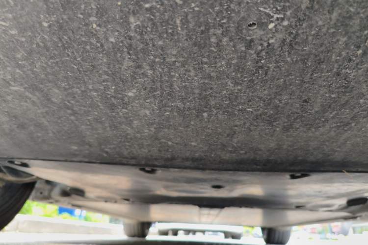 Used Tesla Model Y 2024 Long-Range All-Wheel-Drive Version Chassis Front