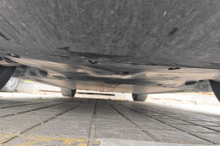 Used Tesla Model Y 2024 Rear-Wheel-Drive Version Chassis Front