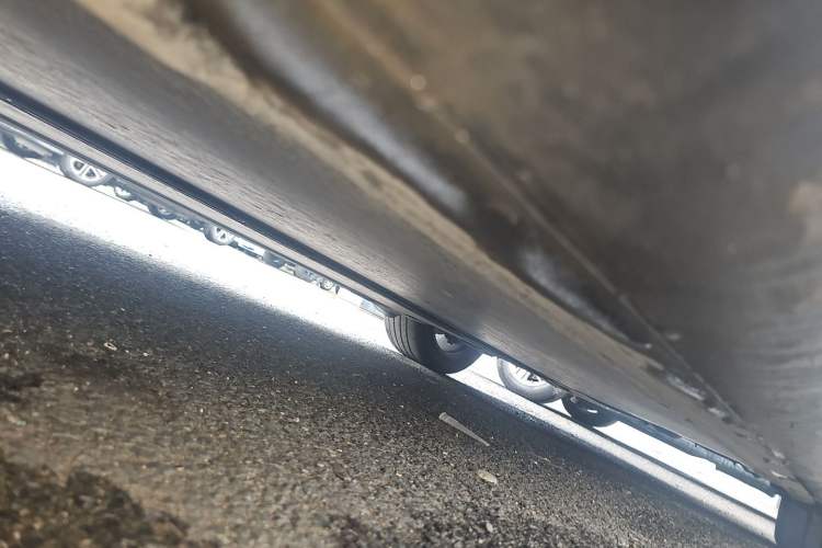 Used Tesla Model Y 2024 Rear-Wheel-Drive Version Chassis Front Left
