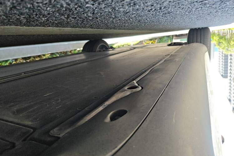 Used Tesla Model Y 2024 Rear-Wheel-Drive Version Chassis Front Left