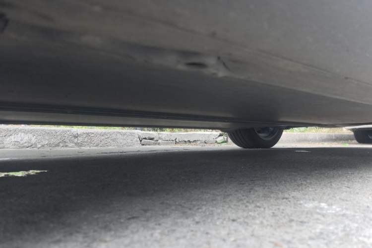 Used Tesla Model Y 2024 Long-Range All-Wheel-Drive Version Chassis Front Left